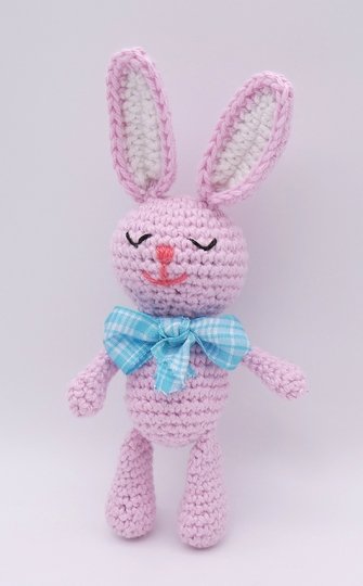 Häkelanleitung Oster-Hasi, schnell gehäkelt aus Wollresten