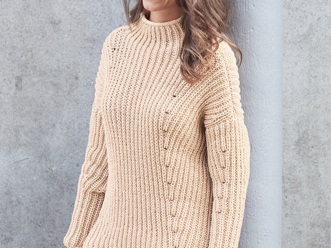 Strickanleitung: Beiger Pulli mit schräglaufendem Halbpatent