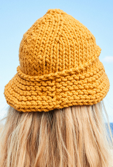 Strickanleitung: Fröhlicher Sonnenhut in Gelb