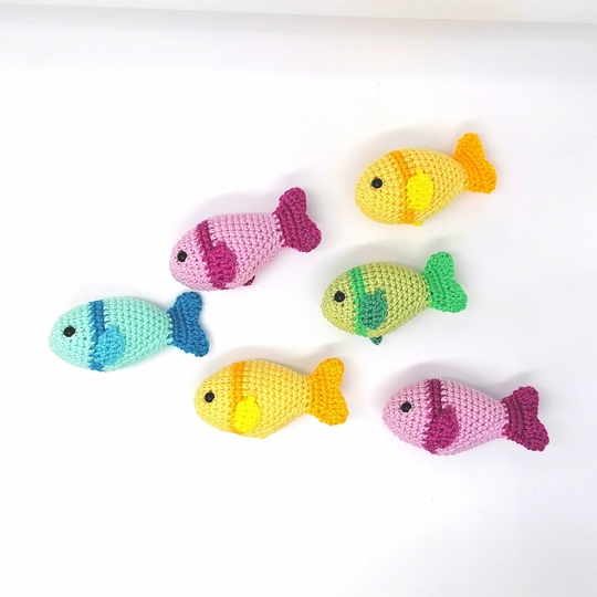 Crochet pattern for a smal fish decoration maritim