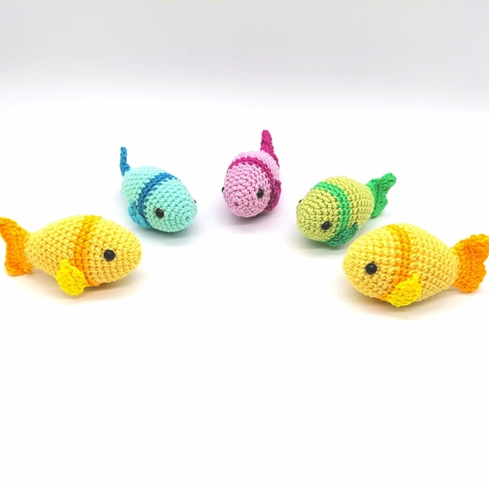 Crochet pattern for a smal fish decoration maritim