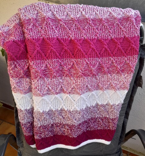 Strickanleitung für die Decke/Babydecke "Little Hug"