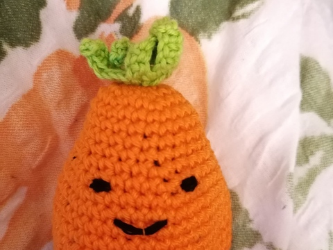 PDF Häkelanleitung für einen Eierwärmer Motiv Möhre, leicht zum nachhäkeln