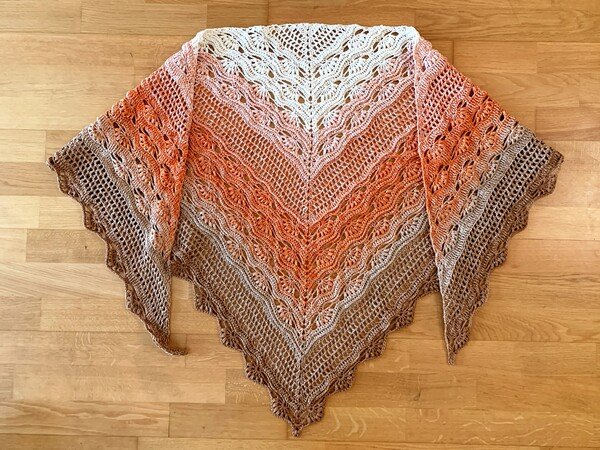 Crochet Pattern Triangular Scarf "Briseis"
