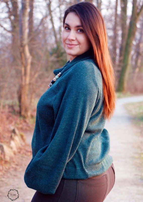 Brunhilde - Damenpullover mit Ballonärmeln - Bild 13