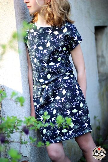 Kleid/Shirt Kinder – E-Book Schnittmuster Gr. 134-176 – Helvi Teens