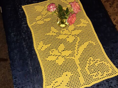 Tischläufer Frühling "Frühling" Häkelanleitung