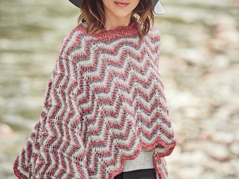 Strickanleitung: Gestreifter Poncho in Rost, Puder, Dunkel- und Hellgrau