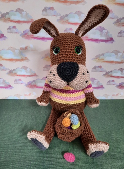 Häkelanleitung für die Spieluhr Hanna der hoppelnde Hase