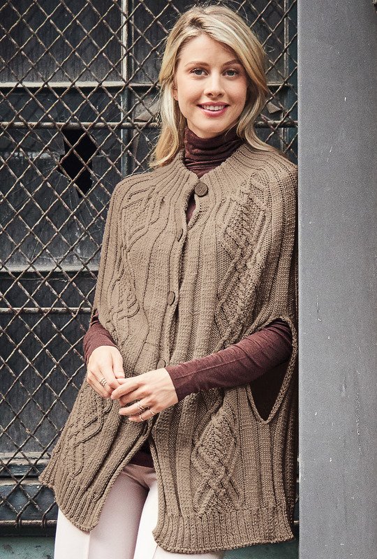 Strickanleitung: Camelfarbenes Cape mit Rippen- und Zopfmusterstreifen - Bild 5