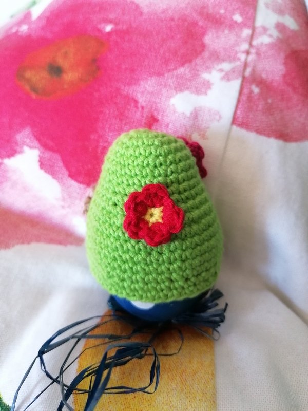 PDF Häkelanleitung für einen Eierwärmer Motiv Blumenwiese, für Anfänger