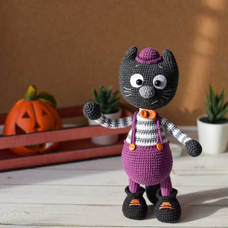 Crochet PDF pattern in English Black Cat