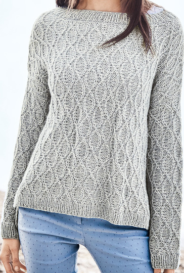 Strickanleitung: Pulli mit Hebemaschenzöpfen in Hellblau meliert