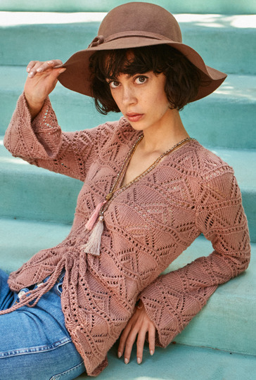 Strickanleitung: Leichter Lacepulli mit Raffung