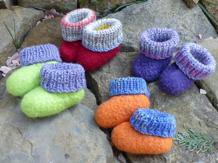 Gefilzte Puppenschuhe - Gestrickt und Gehäkelt