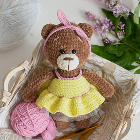 Crochet PDF pattern in English Bear Mia
