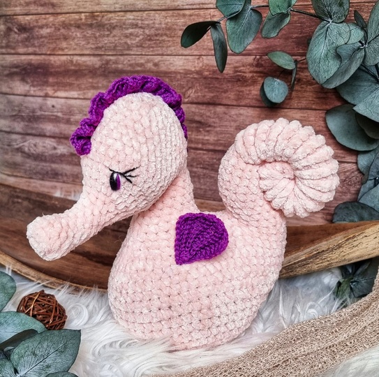 Häkelanleitung Seepferdchen (Kombianleitung: Chenille- & Baumwoll-Version)