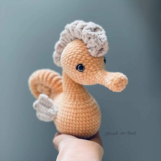 Häkelanleitung Seepferdchen (Kombianleitung: Chenille- & Baumwoll-Version)