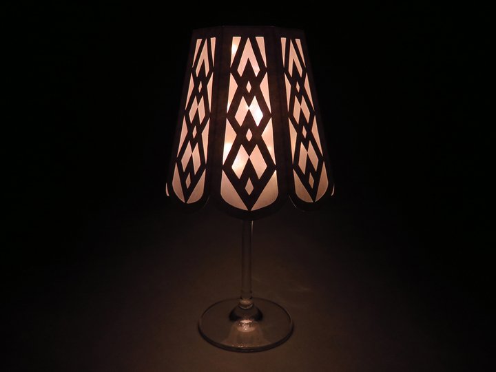 Lampenschirm für Weinglaslampe – Bastelanleitung und Vorlagen