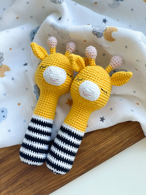 Baby rattle toy Giraffe EASY Amigurumi Crochet Pattern (Eng+Ger PDF file). - Image 5
