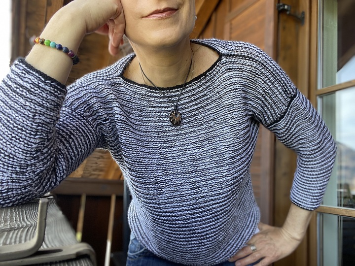 Nahtloser Wende-Sweater "Lakritz" in 6 Größen