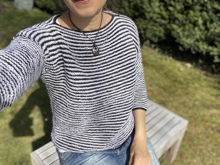 Nahtloser Wende-Sweater "Lakritz" in 6 Größen