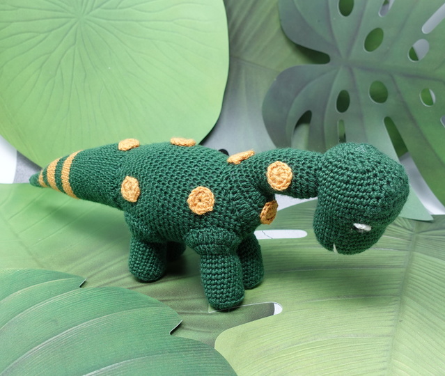 Dino Yelly in Grün mit gelben Punkten