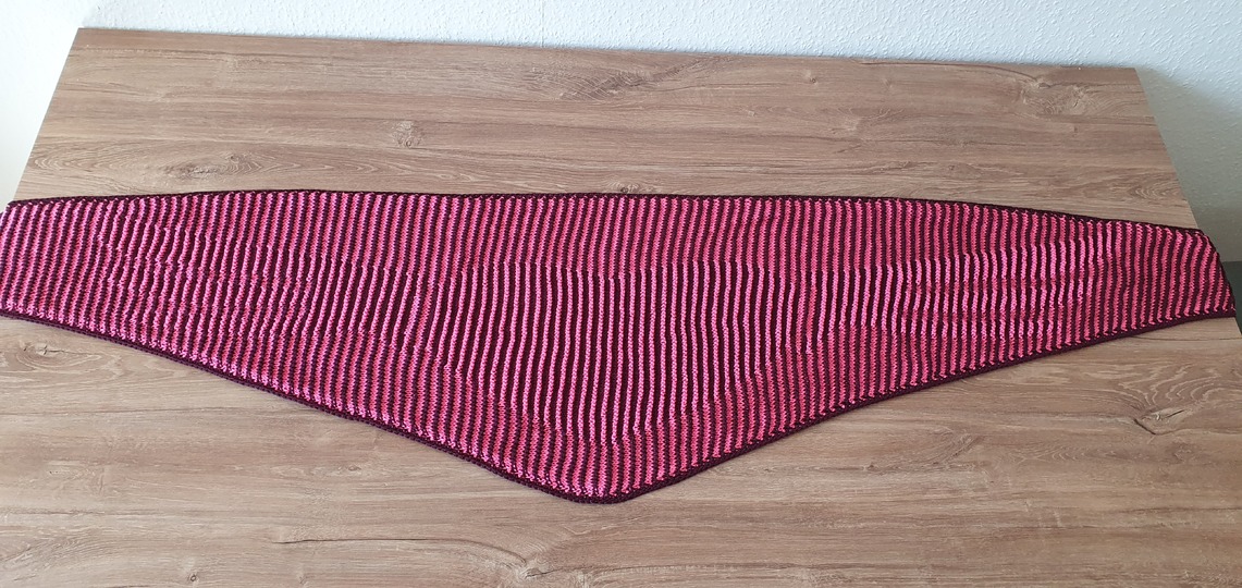 Heart With Wings, Shadow Knitting, Illusion Knitting, Flat Motif Shawl