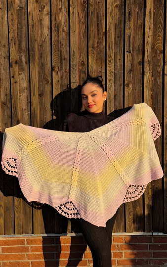 Crochet Pattern Butterfly Shawl – with Crochet Chart