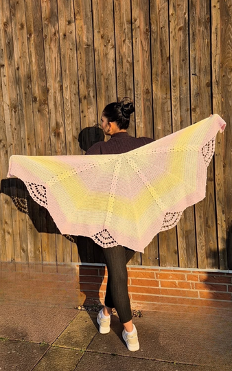 Crochet Pattern Butterfly Shawl – with Crochet Chart