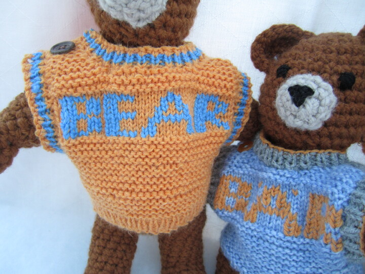 Häkelanleitung für Teddybär mit Brummstimme, Brummbär mit Pulli, PDF Datei