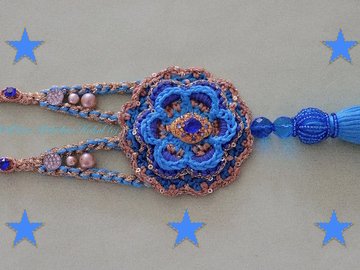 Häkel Anleitung Kette Vergissmeinnicht Boho Style mit Quaste und Perlen