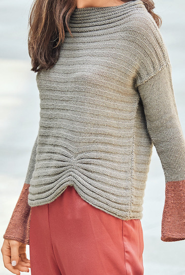 Strickanleitung: Pulli mit gerafftem Vorderteil in Taupe und Rot