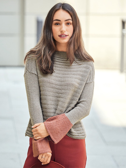 Strickanleitung: Pulli mit gerafftem Vorderteil in Taupe und Rot