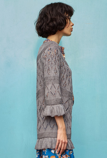 Strickanleitung: Romantische Ajourjacke mit Rüschen