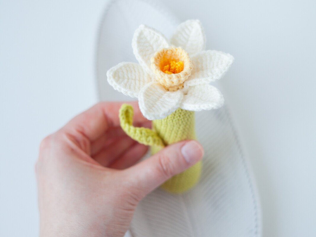 Narcissus Baby Rattle - Crochet Pattern