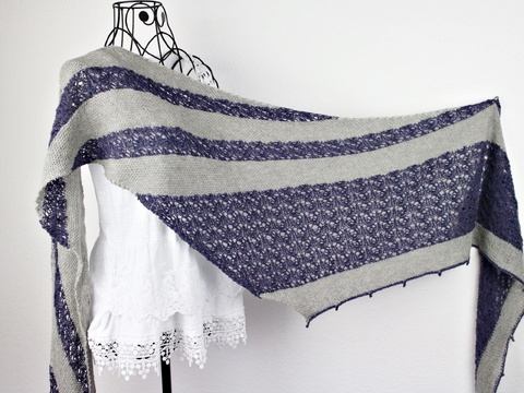 Strickanleitung asymmetrisches Dreieckstuch mit Lace und kraus rechts
