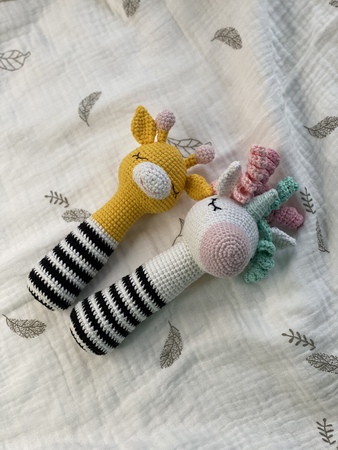 Crochet baby rattle toys PATTERNS Giraffe and Unicorn Eng Ger PDF file