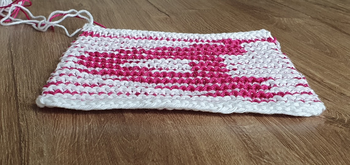 Schattenstricken, Illusionsstricken, Buchstabe "A"