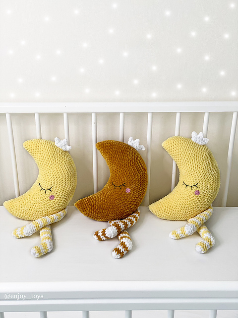 Plush pattern of 3 crochet pillows: Cloud, Moon, Sun (English PDF files) - Image 4