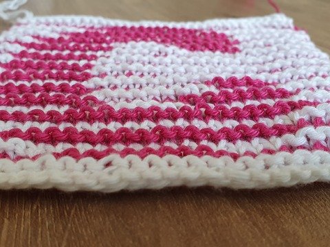 Schattenstricken, Illusionsstricken, Buchstabe "C"