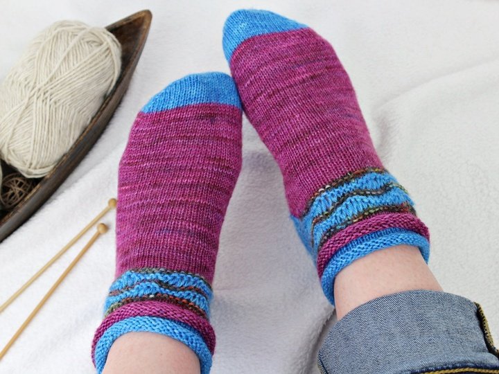 Strickanleitung Socken einfach – Sneakersocken mit Farbverlauf "Girlfriend"