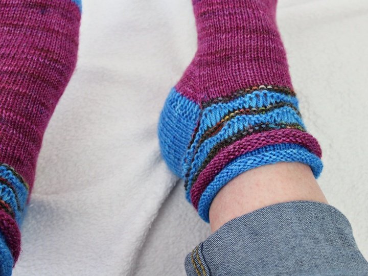 Strickanleitung Socken einfach – Sneakersocken mit Farbverlauf "Girlfriend"