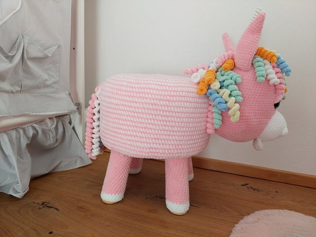 Giulias Einhorn Hocker   Deutsche Anleitung PDF