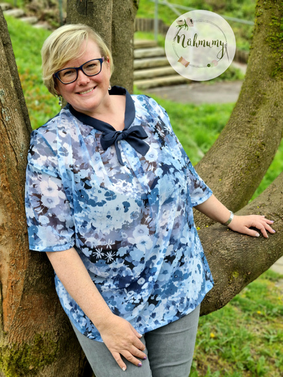 Schnittmuster Bluse mit Stehkragen und optionaler Schleife Damen Gr. 32-62