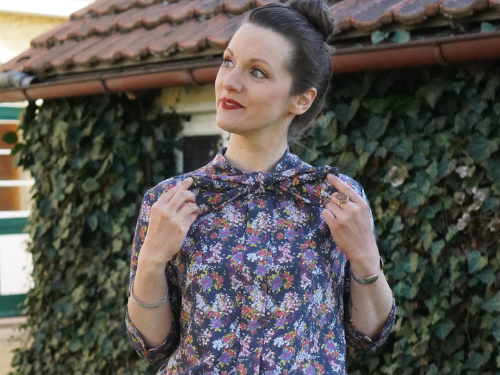 Schnittmuster Bluse mit Stehkragen und optionaler Schleife Damen Gr. 32-62