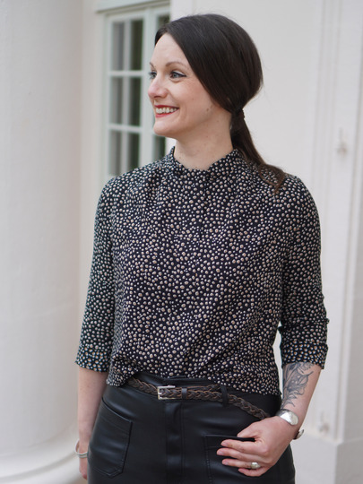 Schnittmuster Bluse mit Stehkragen und optionaler Schleife Damen Gr. 32-62