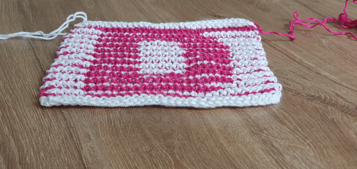 Schattenstricken, Illusionsstricken, Buchstabe "D"