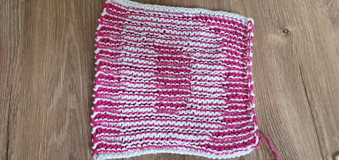 Schattenstricken, Illusionsstricken, Buchstabe "D"