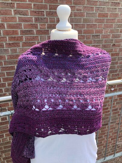 Häkelanleitung Stola Fründskuppen Freundschaften außergewöhnliche Musterano